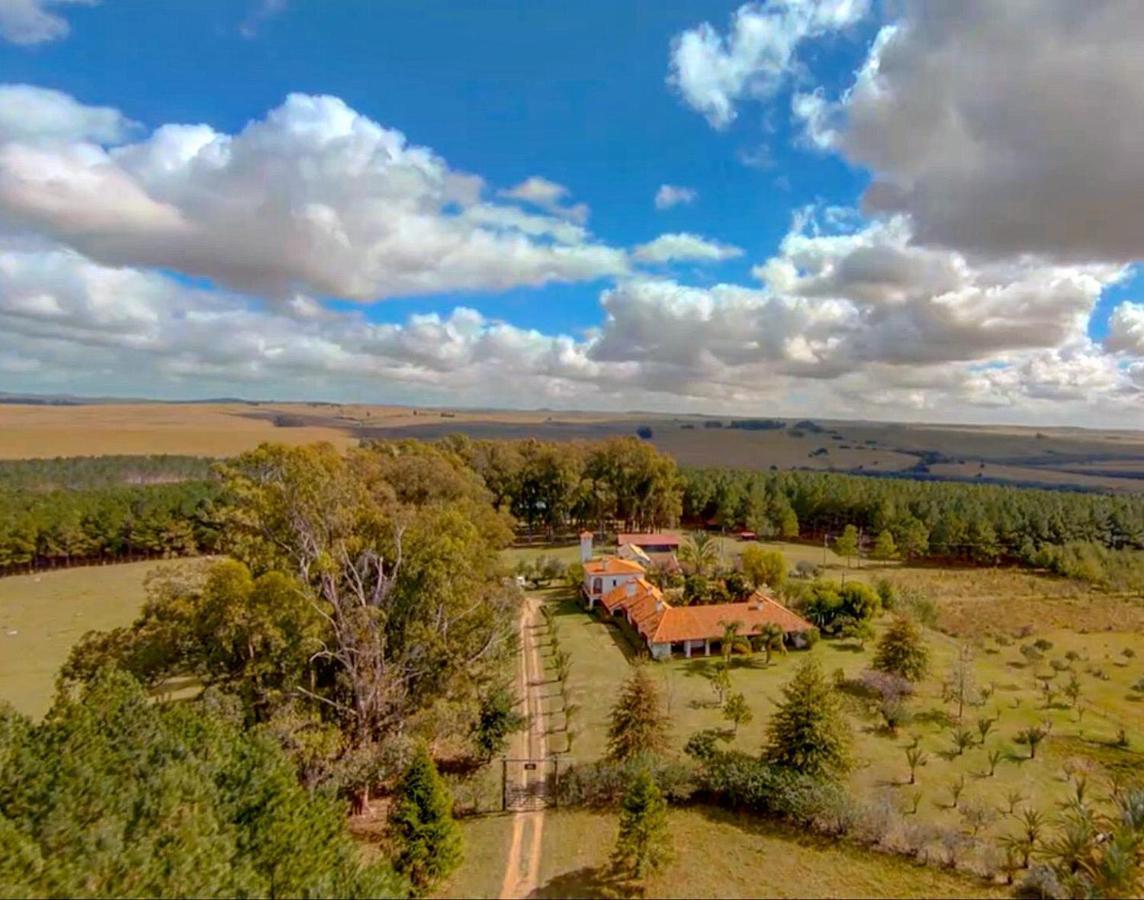Pinos De La Quebrada Villa Quebrada de los Cuervos Luaran gambar