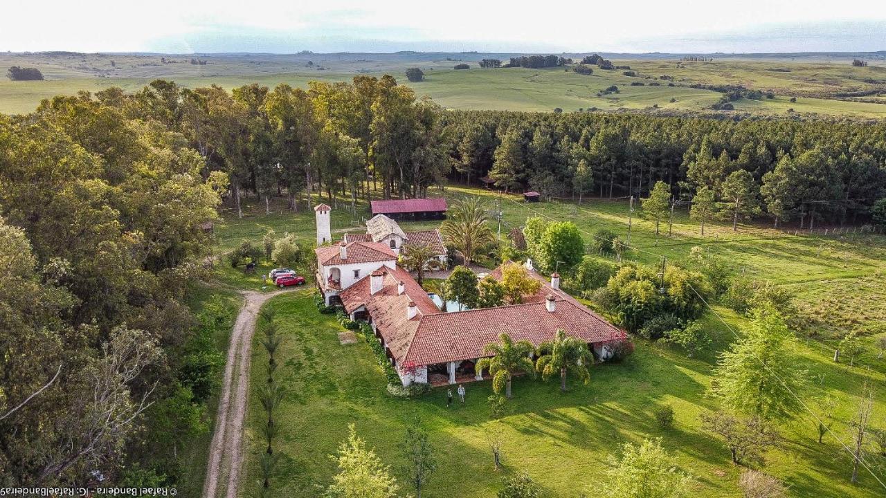 Pinos De La Quebrada Villa Quebrada de los Cuervos Luaran gambar