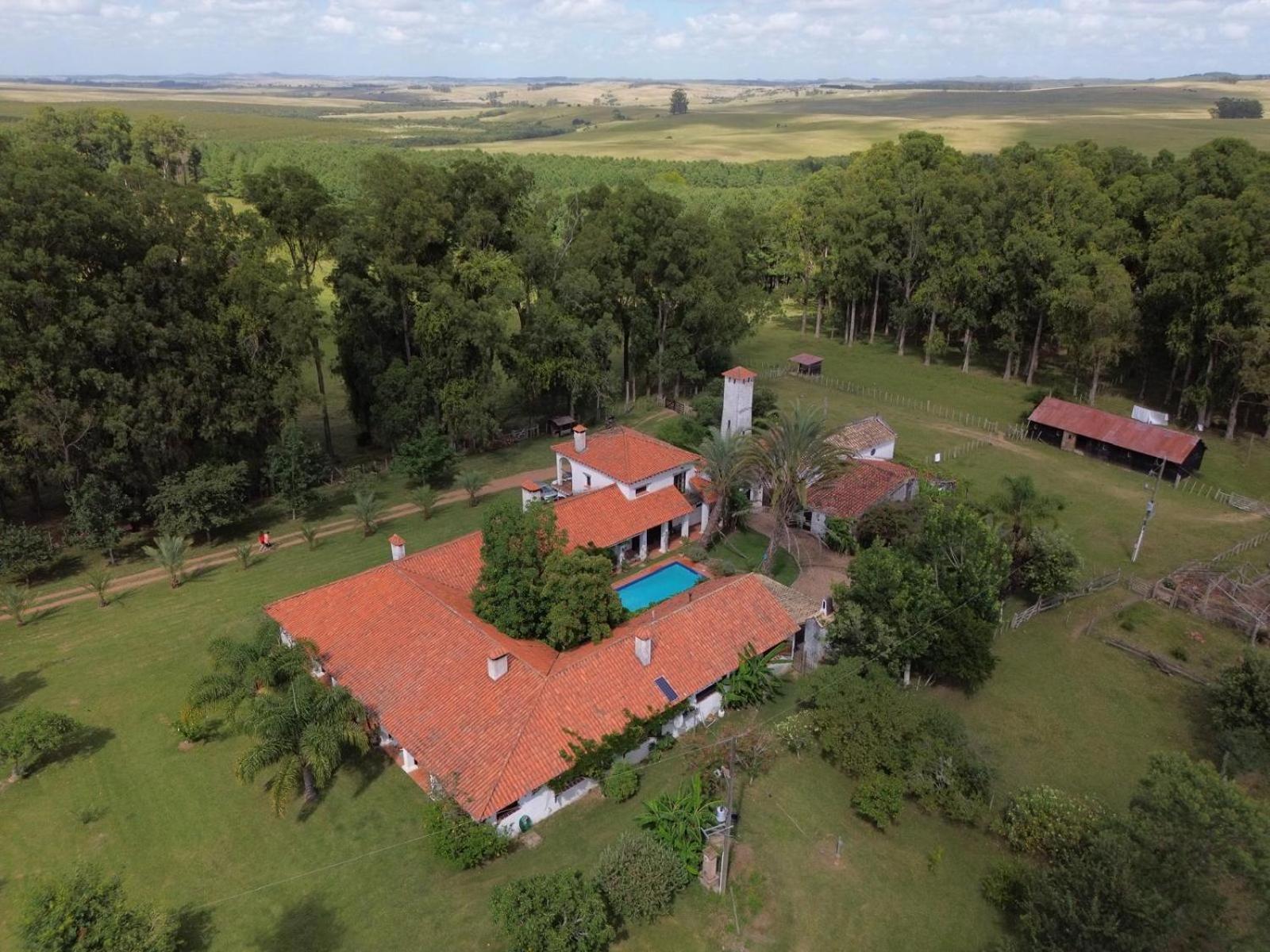Pinos De La Quebrada Villa Quebrada de los Cuervos Luaran gambar
