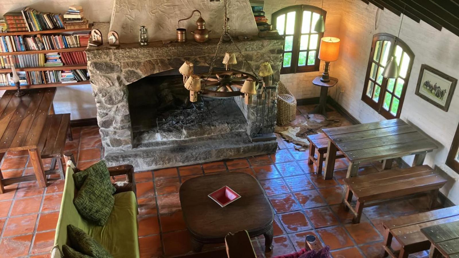 Pinos De La Quebrada Villa Quebrada de los Cuervos Luaran gambar